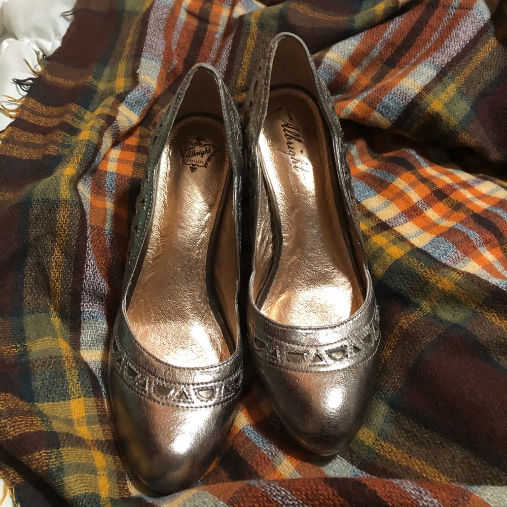 Anthropologie Scalloped Heels Miss Albright Madan